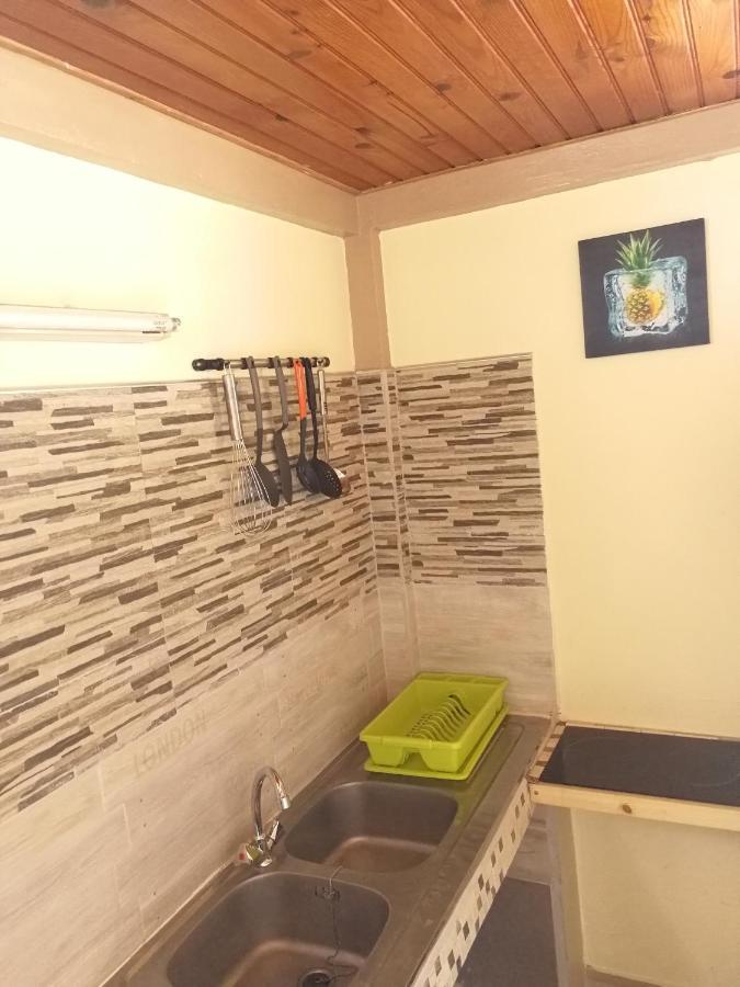 Appartement F2 familial - Vue imprenable sur la baie du Marin à Le Marin Extérieur photo